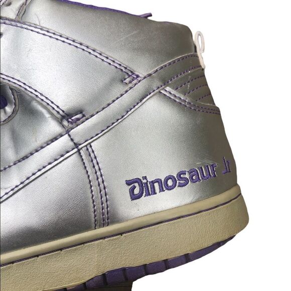 Vintage 2007 Nike SB Dunk High Premium ‘Dinosaur Jr’ Size 10 Silver - Picture 6 of 16